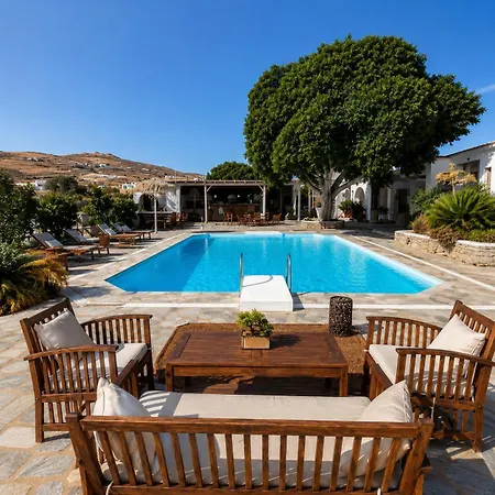 Bed and breakfast Paros Poolside Cozy Nests - Summer & Salty Getaways 3*