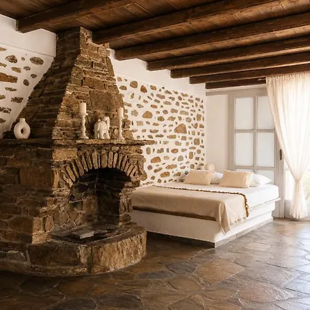 Bed and breakfast Paros Poolside Cozy Nests - Summer & Salty Getaways 3*