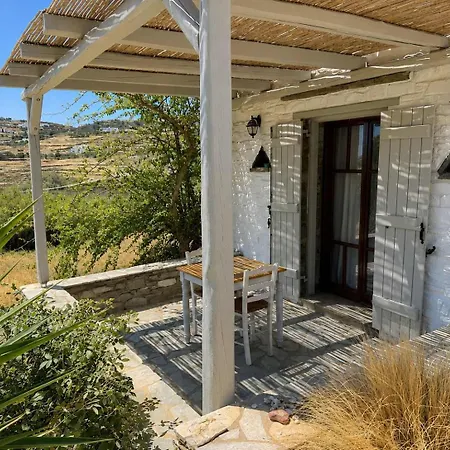 Bed and breakfast Paros Poolside Cozy Nests - Summer & Salty Getaways
