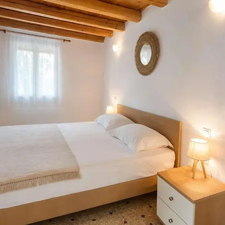 Bed and breakfast Paros Poolside Cozy Nests - Summer & Salty Getaways