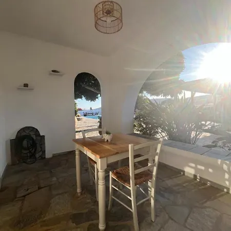 Bed and breakfast Paros Poolside Cozy Nests - Summer & Salty Getaways Kalami (Paros)