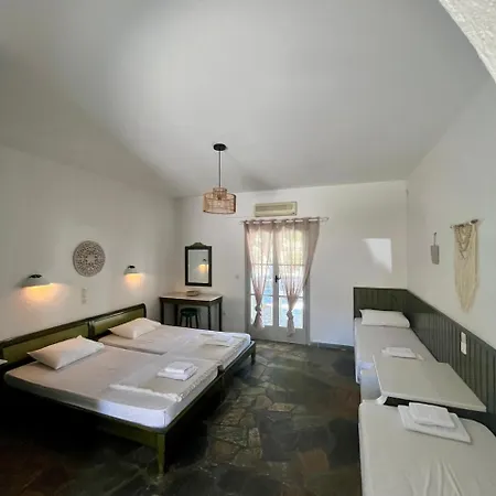 Bed and breakfast Paros Poolside Cozy Nests - Summer & Salty Getaways Kalami (Paros)